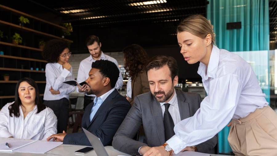 Cons Of Company Setup In UAE