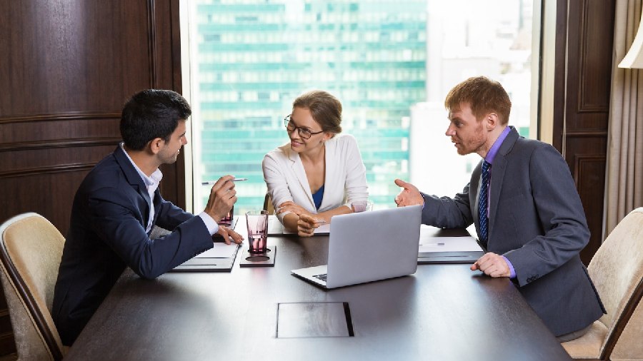 Setting Up a Holding Company in the UAE