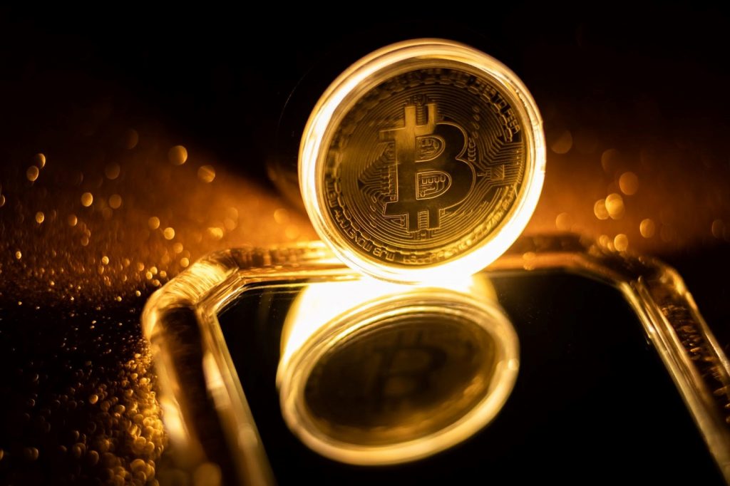 How To Buy And Trade Cryptocurrency Legally in The UAE