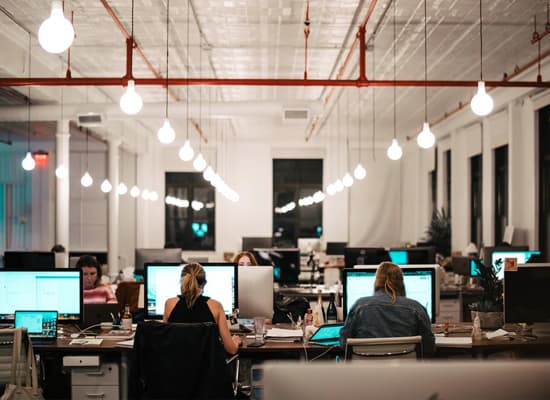 How to Choose the Best Business Setup Consultants in UAE?